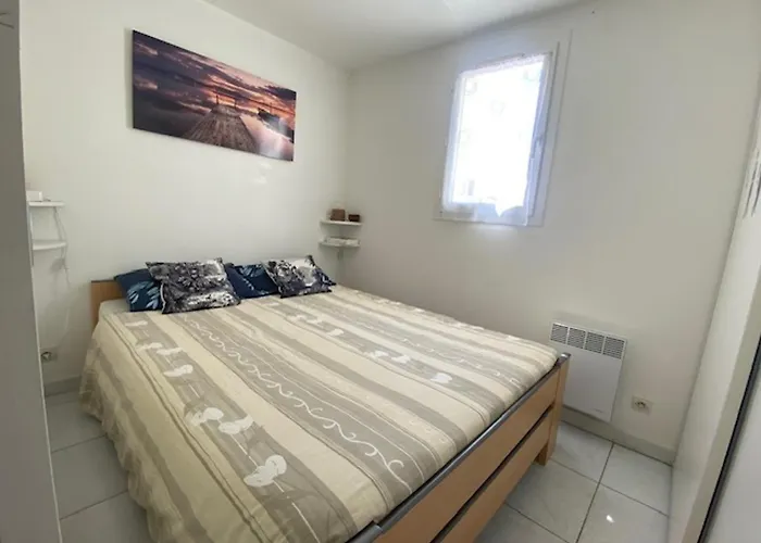 T3 Mezzanine à Saint-pierre-la-mer, Climatisée, Terrasse, Parking Privé, 6 Pers. - Fr-1-795-41 Fleury (Aude)