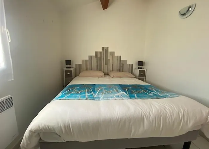 T3 Mezzanine à Saint-pierre-la-mer, Climatisée, Terrasse, Parking Privé, 6 Pers. - Fr-1-795-41